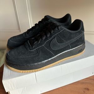 Nike Air Force 1 Black Gum Bottom size 8 Women 7 men’s US